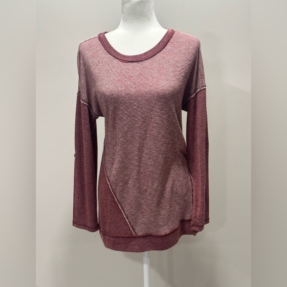 7 for All Mankind Women’s Maroon Sweater Size Medium - Picture 1 of 6